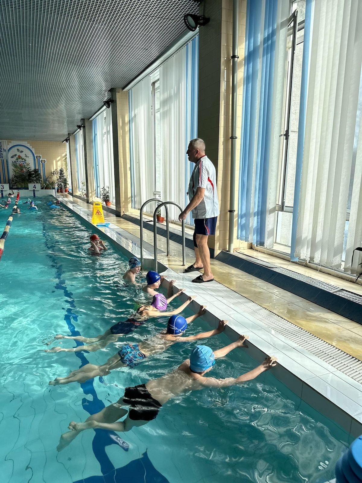 58 детей научились плавать при поддержке АО “Агропромтехника”